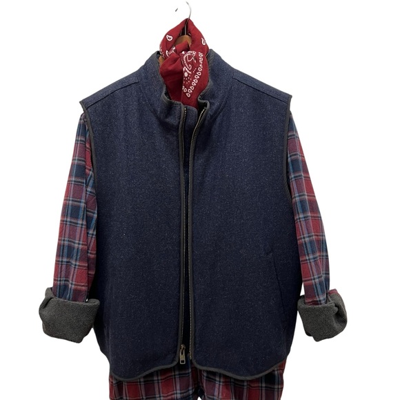 L.L. Bean Wool Sherpa Lined Outerwear Vest Navy Size XL - Picture 2 of 16